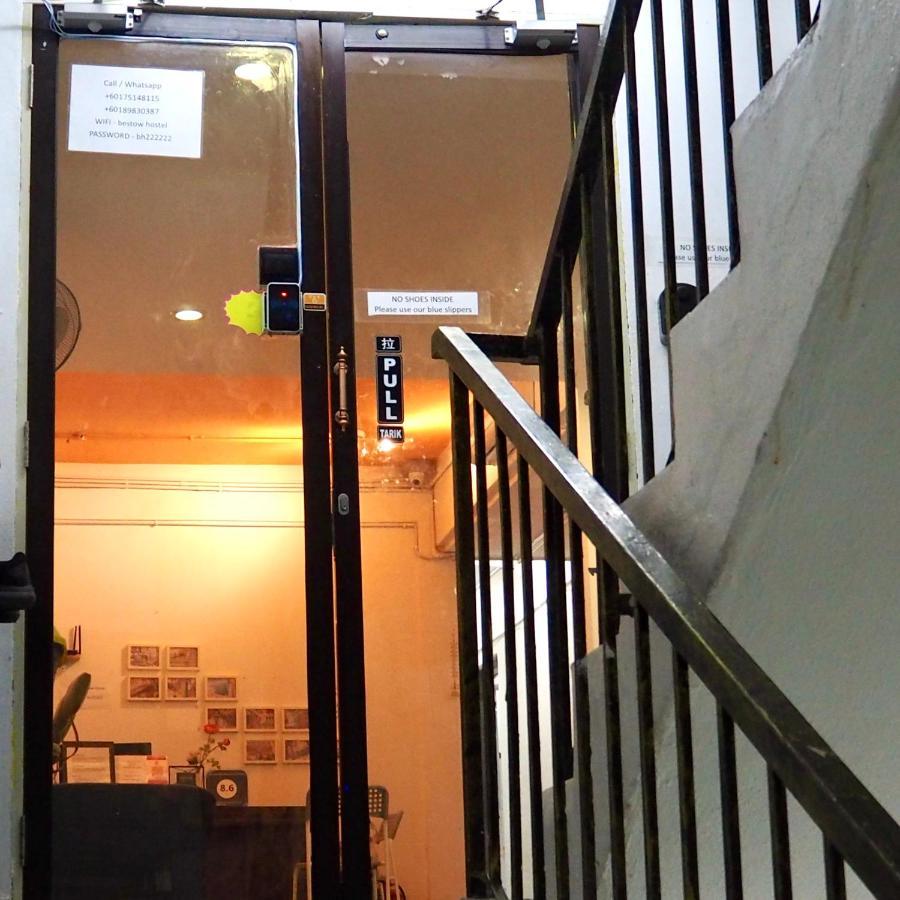 Bestow Capsule Hostel Kuala Lumpur Bagian luar foto